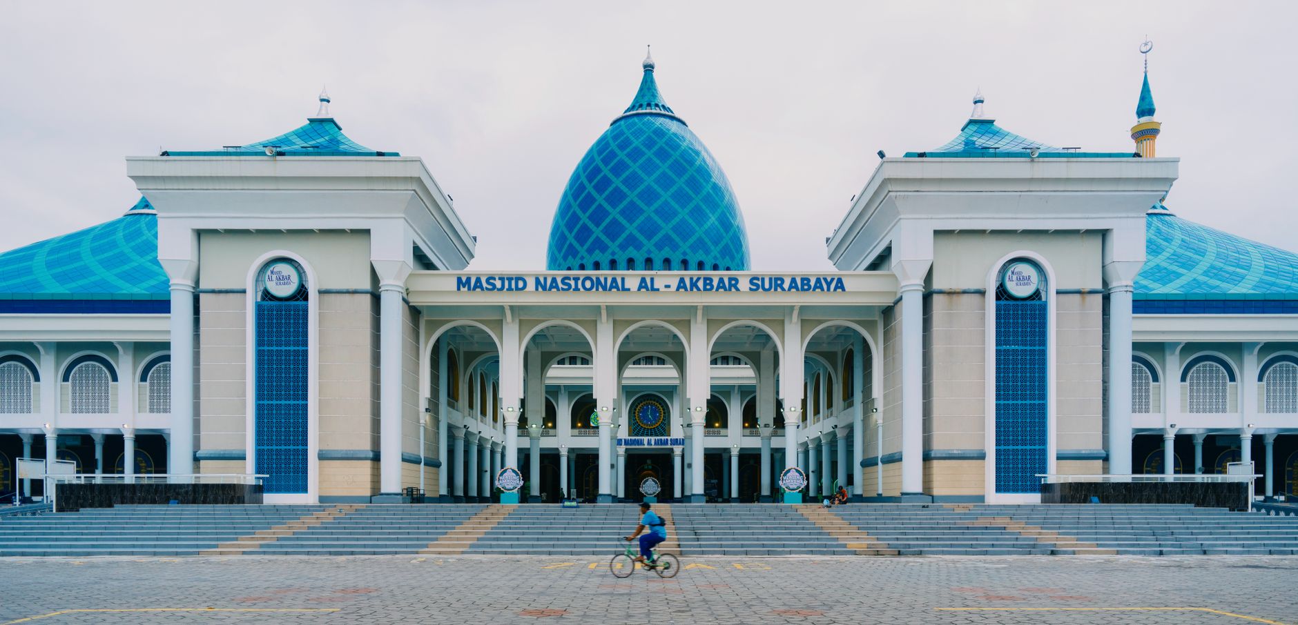 Perjalanan Hati: Cara Cerdas Manfaatkan Promo Umroh Agustus 2026